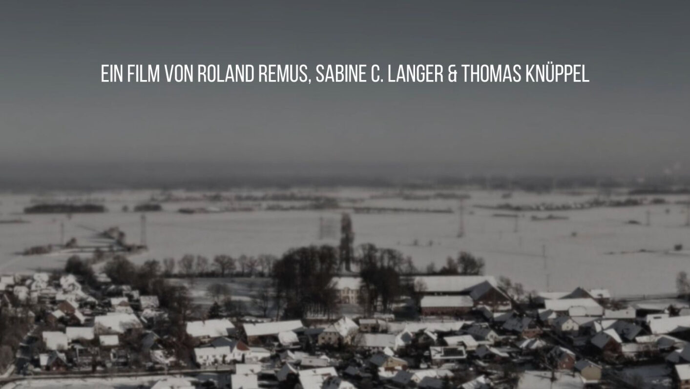 Filmplakat mit Dorfansicht Essenrode im Winter